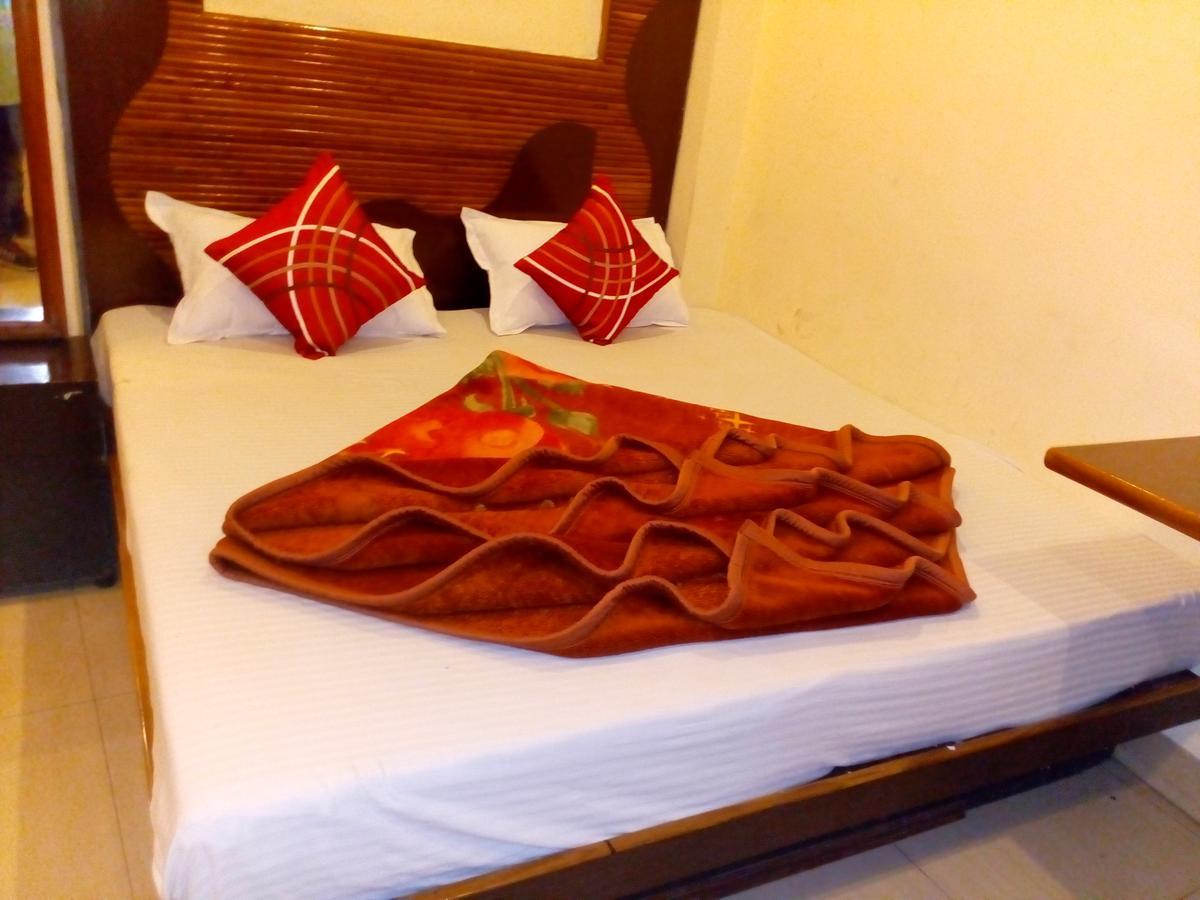 Star International Hotel Nuova Delhi Esterno foto